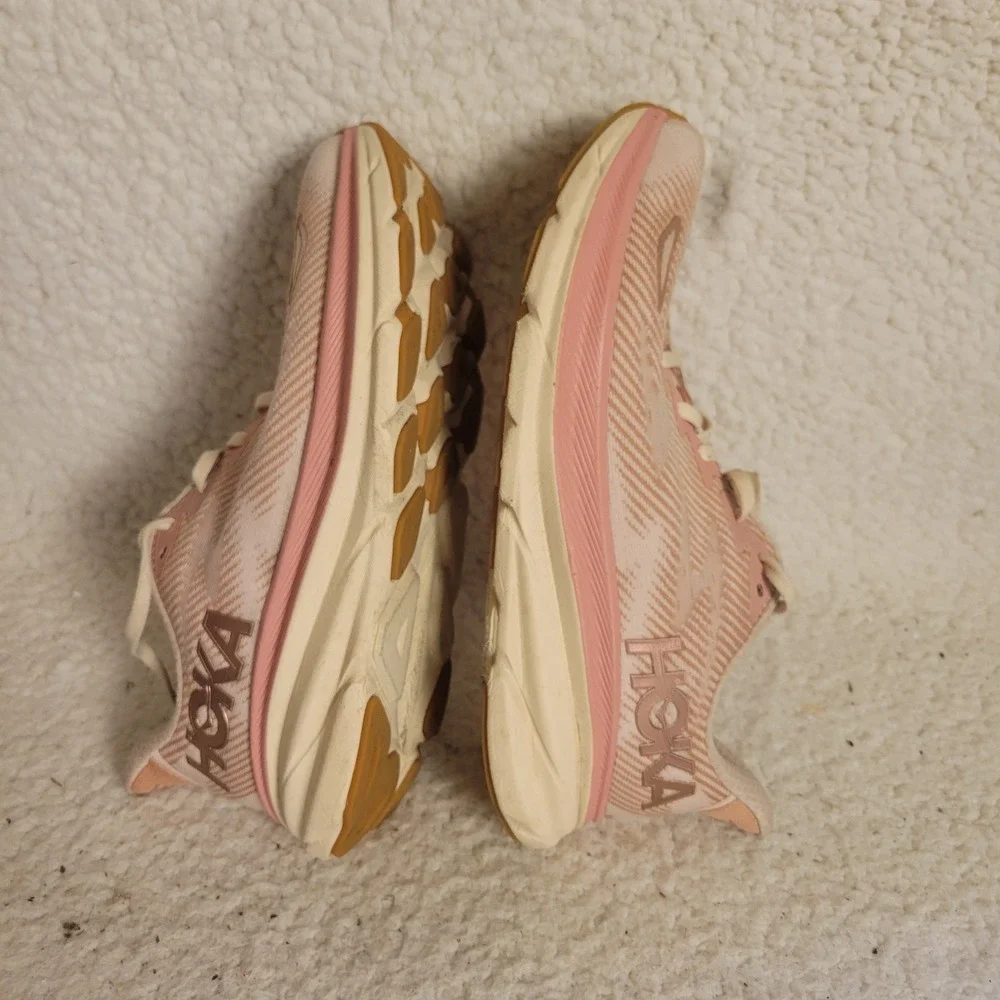 Hoka Clifton 9 Running Shoes Womens 7.5 Sandstone Champagne Good 1127896 SNC